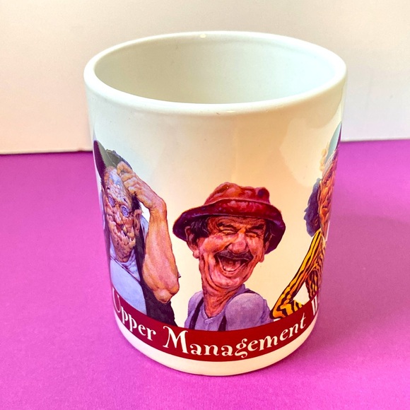 EUC Vintage 1993 Leanin’🌲Tree “In Upper Management We Trust” Ceramic Mug - Picture 2 of 6